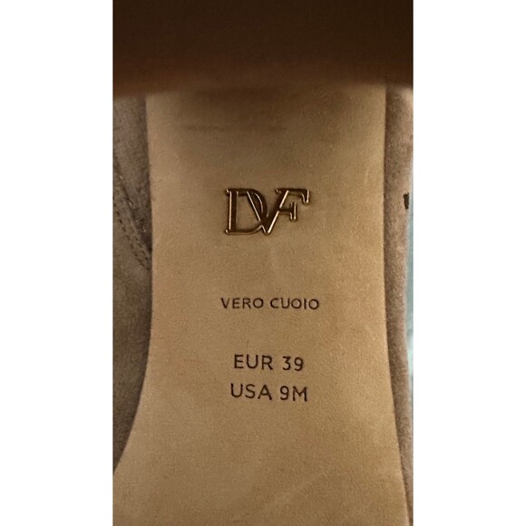 NWOB Diane Von Furstenberg “Tavino” Suede Sandals in a size 9 made in Italy. - Picture 4 of 6